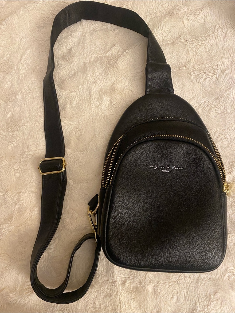 Inicat Black Crossbody Sling Bag